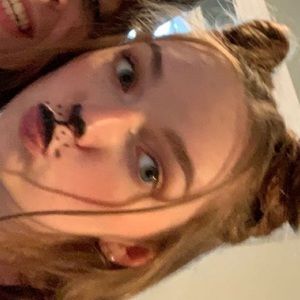 Meet your Posher, Teagan